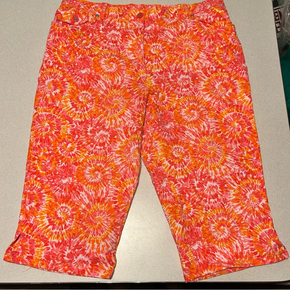 Vibrant Tie-Dye size 16 Lark Lane Women's‎ Capri Jeans/pants firecracker tie-dye